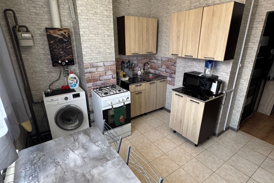 Продаётся 1-комнатная квартира, 40.2 м²