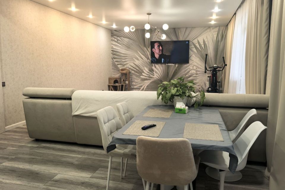 Продаётся 3-комнатная квартира, 89.1 м²