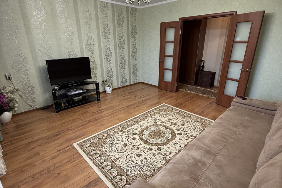 Продаётся 2-комнатная квартира, 56.8 м²