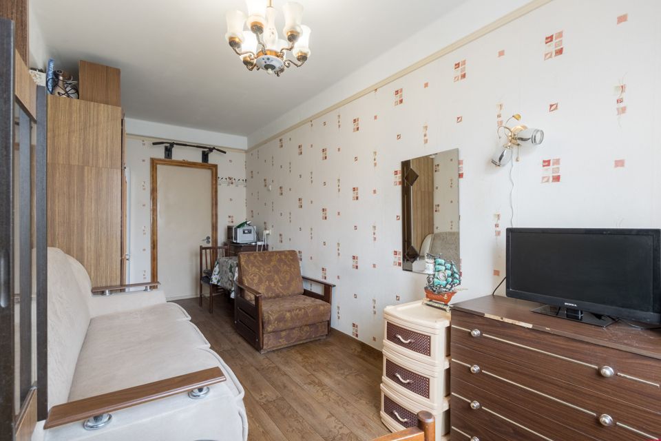 Продаётся комната в 3-комн. квартире, 14 м²