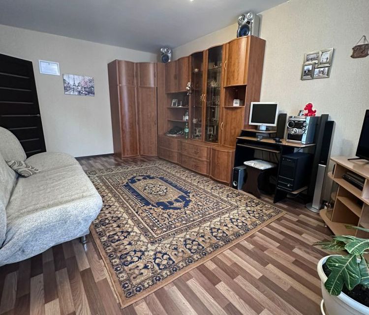 Продаётся 1-комнатная квартира, 36.8 м²