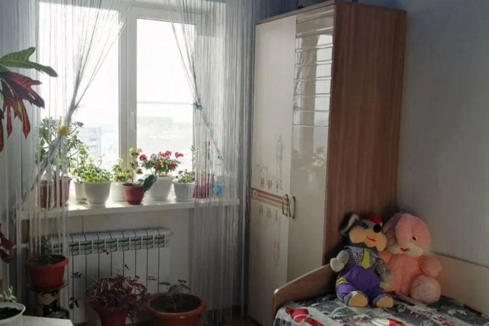 Продаётся 4-комнатная квартира, 77 м²