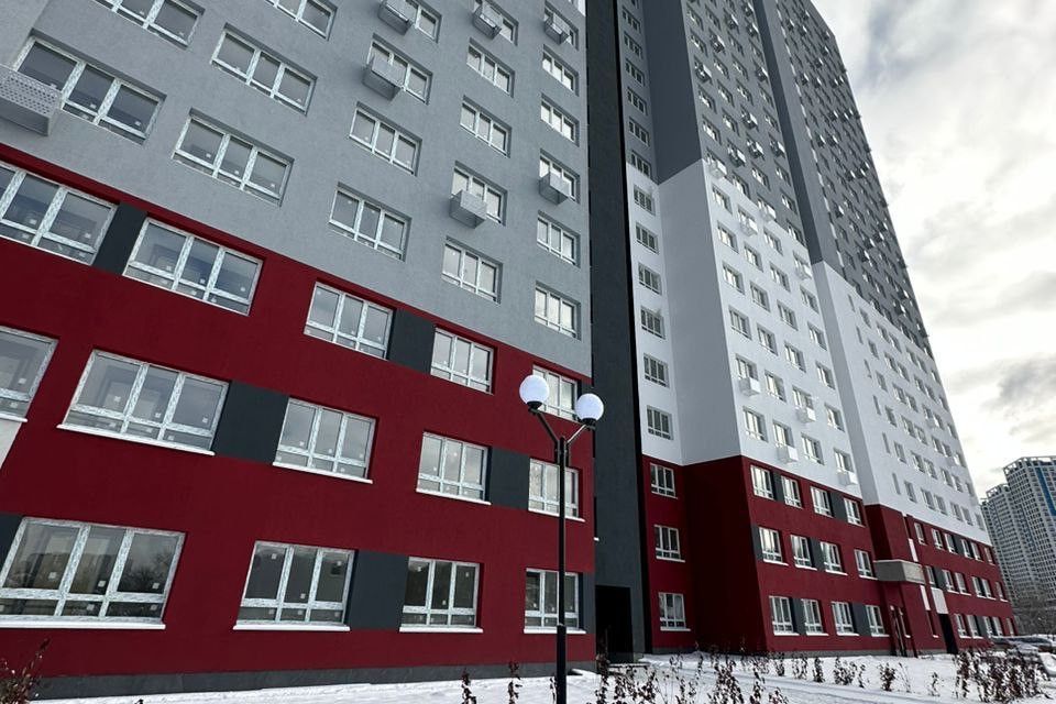 Продаётся 1-комнатная квартира, 42.1 м²