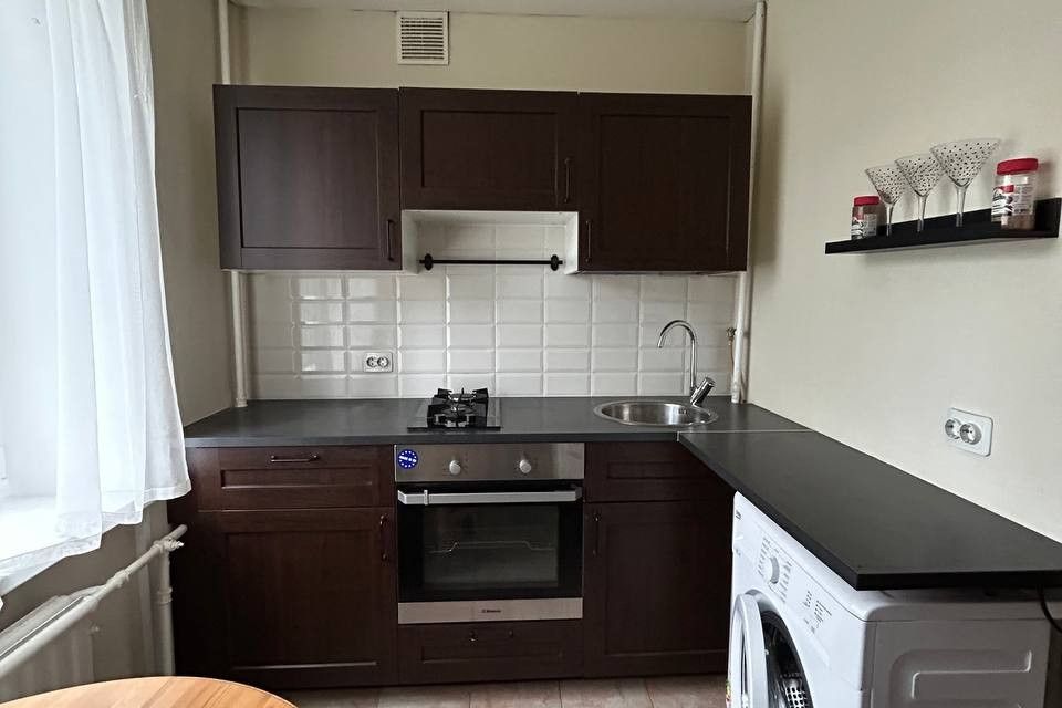 Продаётся 1-комнатная квартира, 35.8 м²