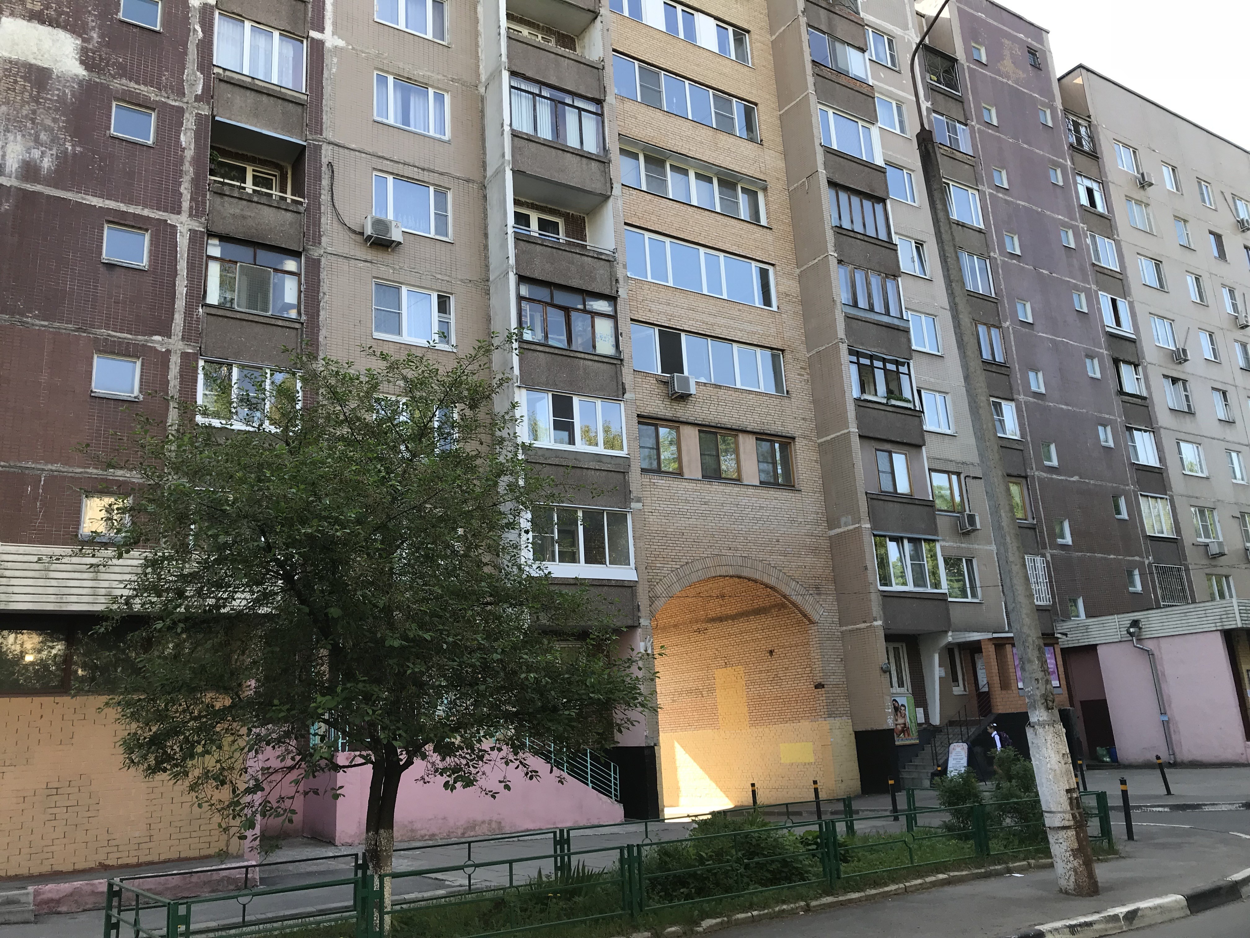 Купить 4-комнатную квартиру, 98.4 м² по адресу Московская область,  Красногорск, микрорайон Райцентр, улица Циолковского, 15, 4 этаж, метро  станция Павшино за 8 900 000 руб. в Домклик — поиск, проверка, безопасная  сделка с жильем в офисе Сбербанка.