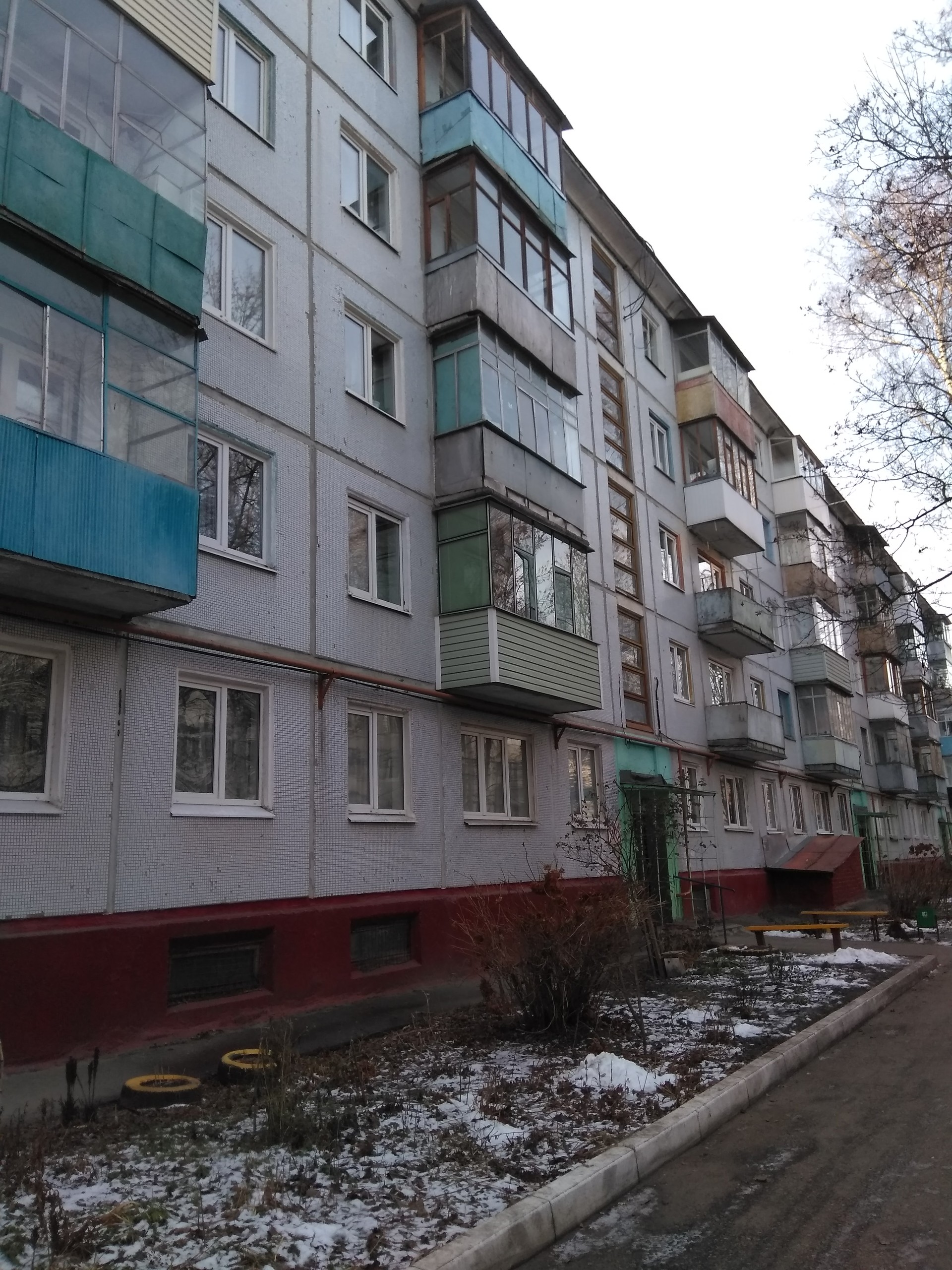 Купить 3-комнатную квартиру, 45.2 м² по адресу Брянск, улица Костычева, 31,  3 этаж за 1 850 000 руб. в Домклик — поиск, проверка, безопасная сделка с  жильем в офисе Сбербанка.