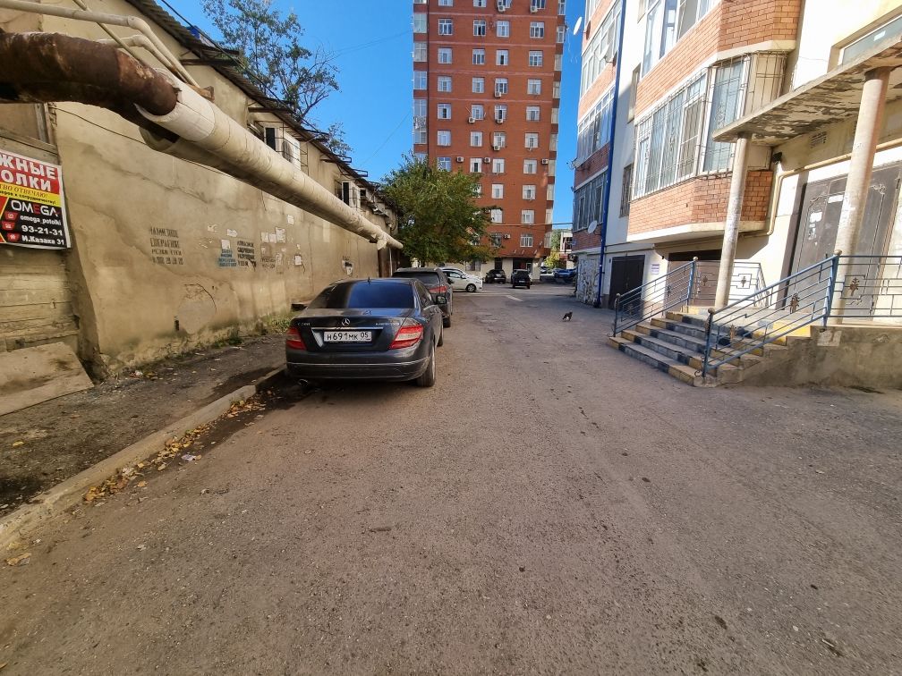 улица лаптиева. памятник в парке ленинского комсомола в махачкале. лаптиева 3. махачкала ленинский. махачкала ленинский.