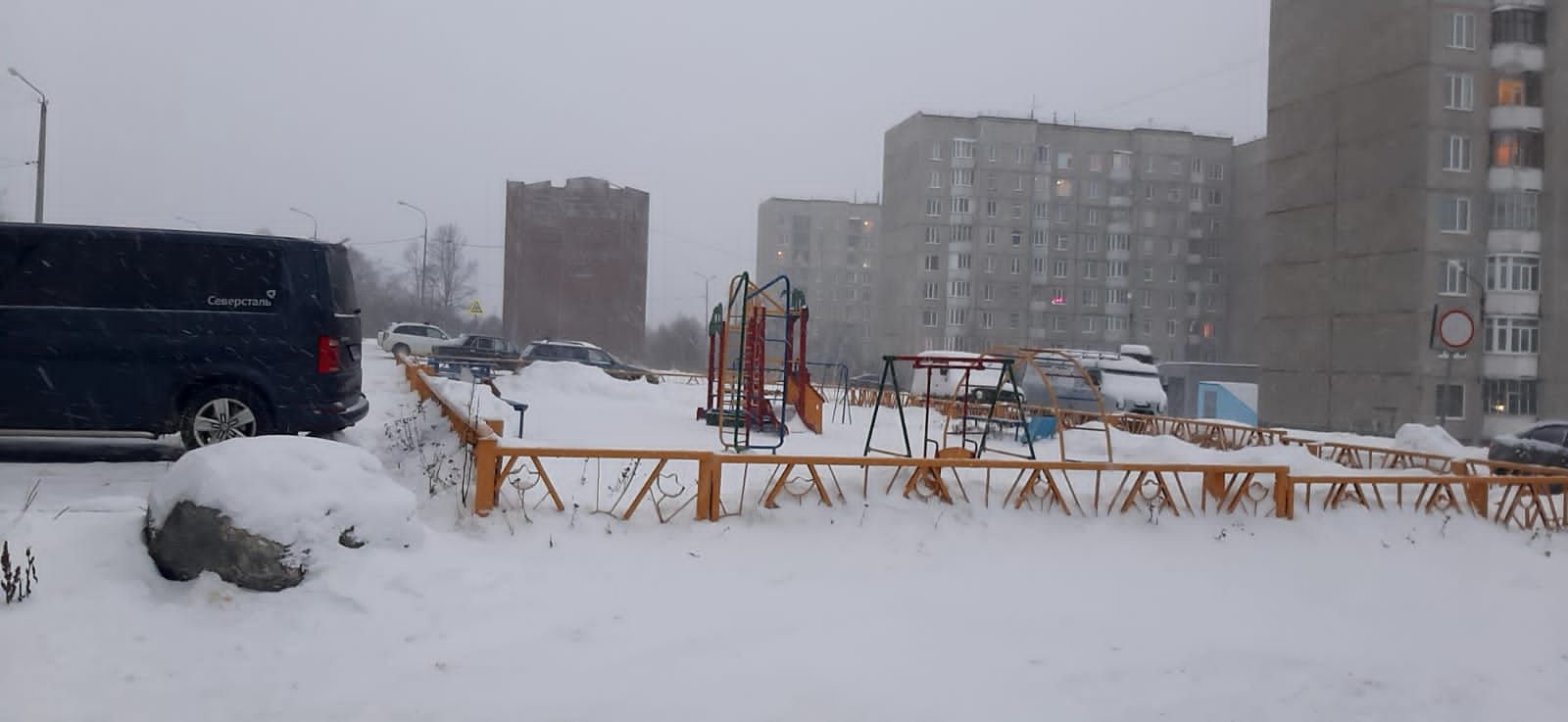 Дом по адресу Молодёжный бульвар, 3