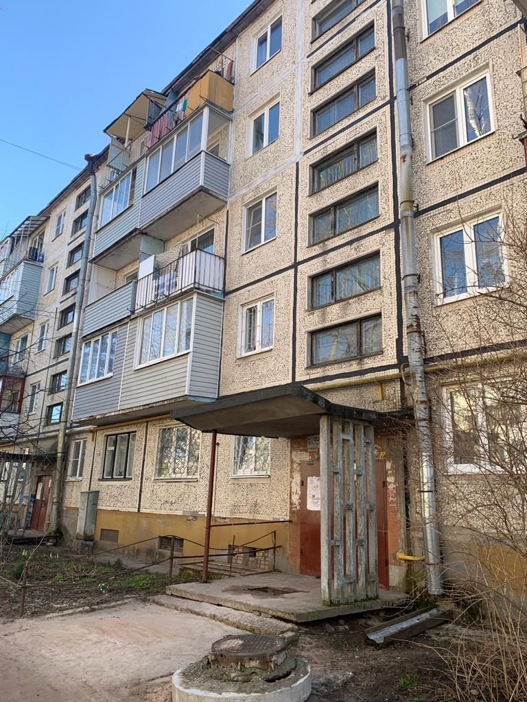 Луговая 30 стр 2 владивосток. Луга ул красной артиллерии 7/18. луговая 30.