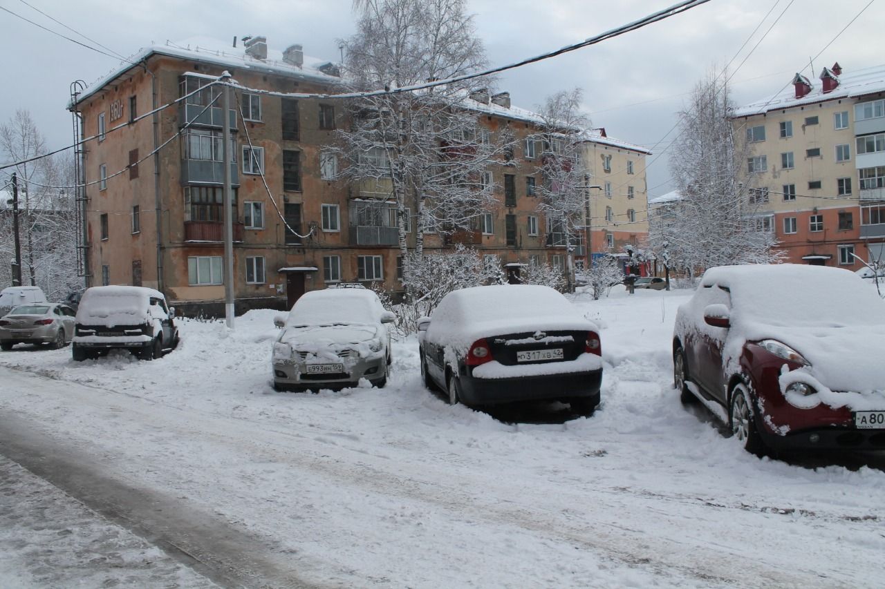 Г. Междуреченск, ул. юности, дом 20,.