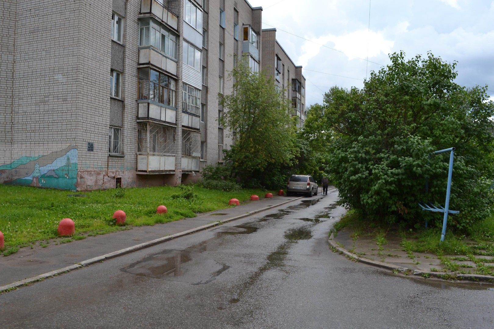 Череповец квартиры купить заягорбский. Беляева 38 Череповец. Космонавта Беляева 29 Череповец на карте. Школа 38 Череповец. Г. Череповец, ул. красная, д.8.