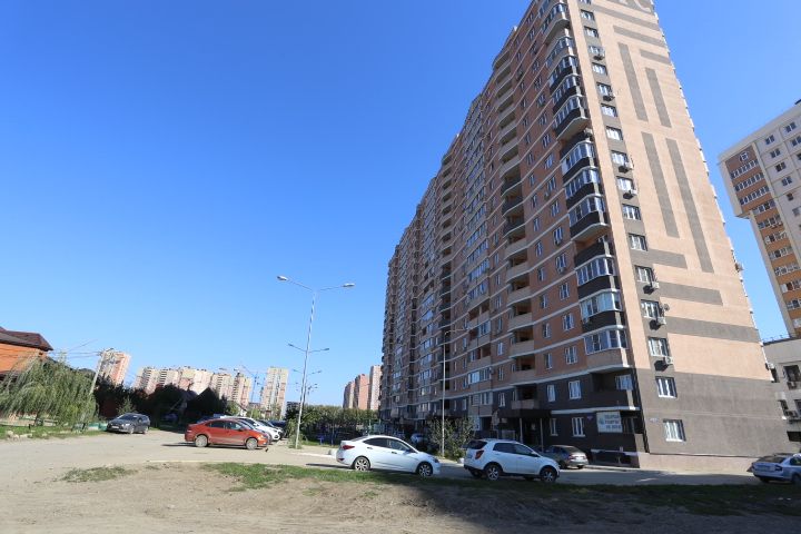Домбайская 10/1 краснодар. Обманутые дольщики сочи. Домбайская 8 краснодар. Ул домбайская краснодар. Краснодар, домбайская ул.