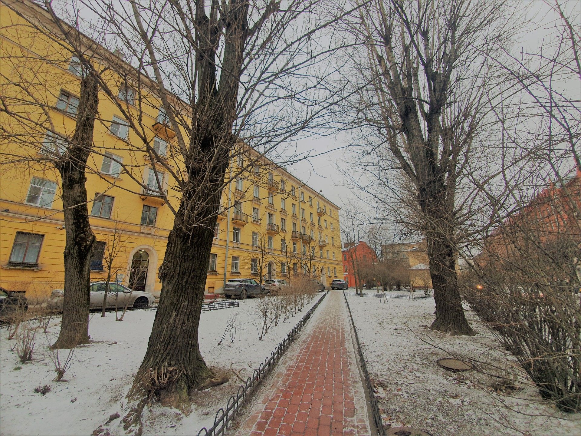 Округ чкаловское санкт петербурга. Красного курсанта 22. Улица красного курсанта 22. Красного курсанта 22 Санкт Петербург. М. Чкаловская, ул. красного курсанта 19.