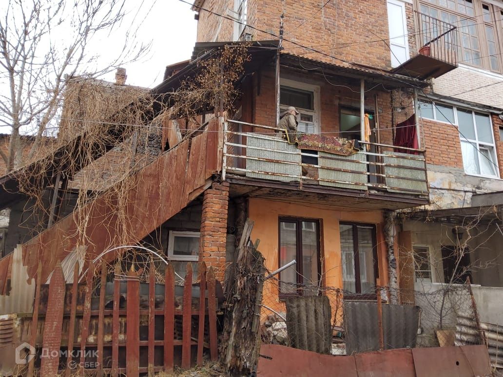 Кв 3 владикавказ. Махачкала самострой. Самострой в Краснодаре. Дом самострой.