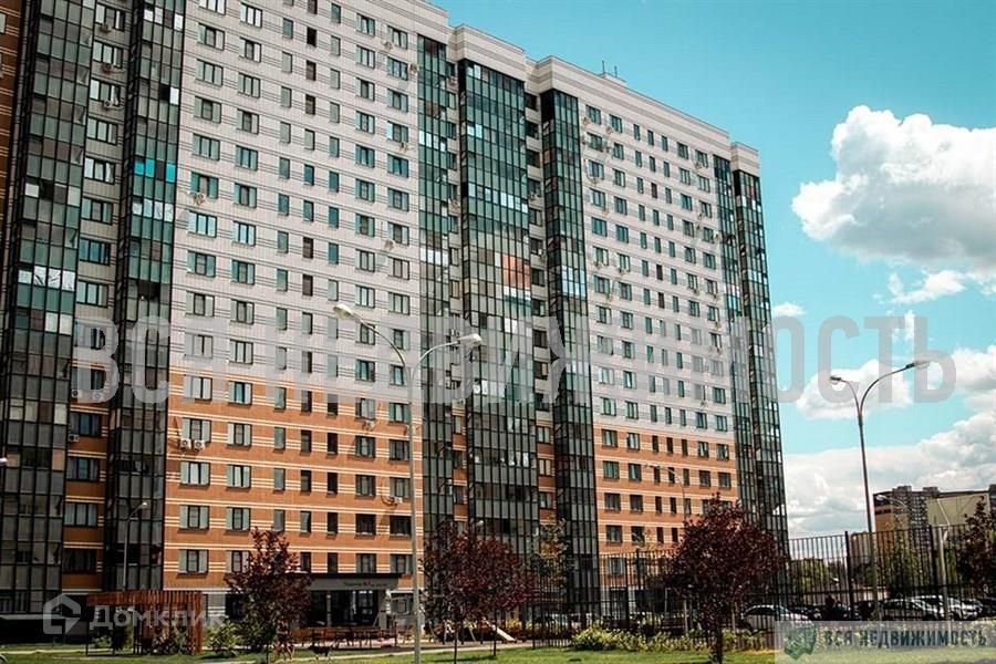 Купить 2-комнатную квартиру, 60 м² по адресу Воронеж, улица Маршала Одинцова, 25
