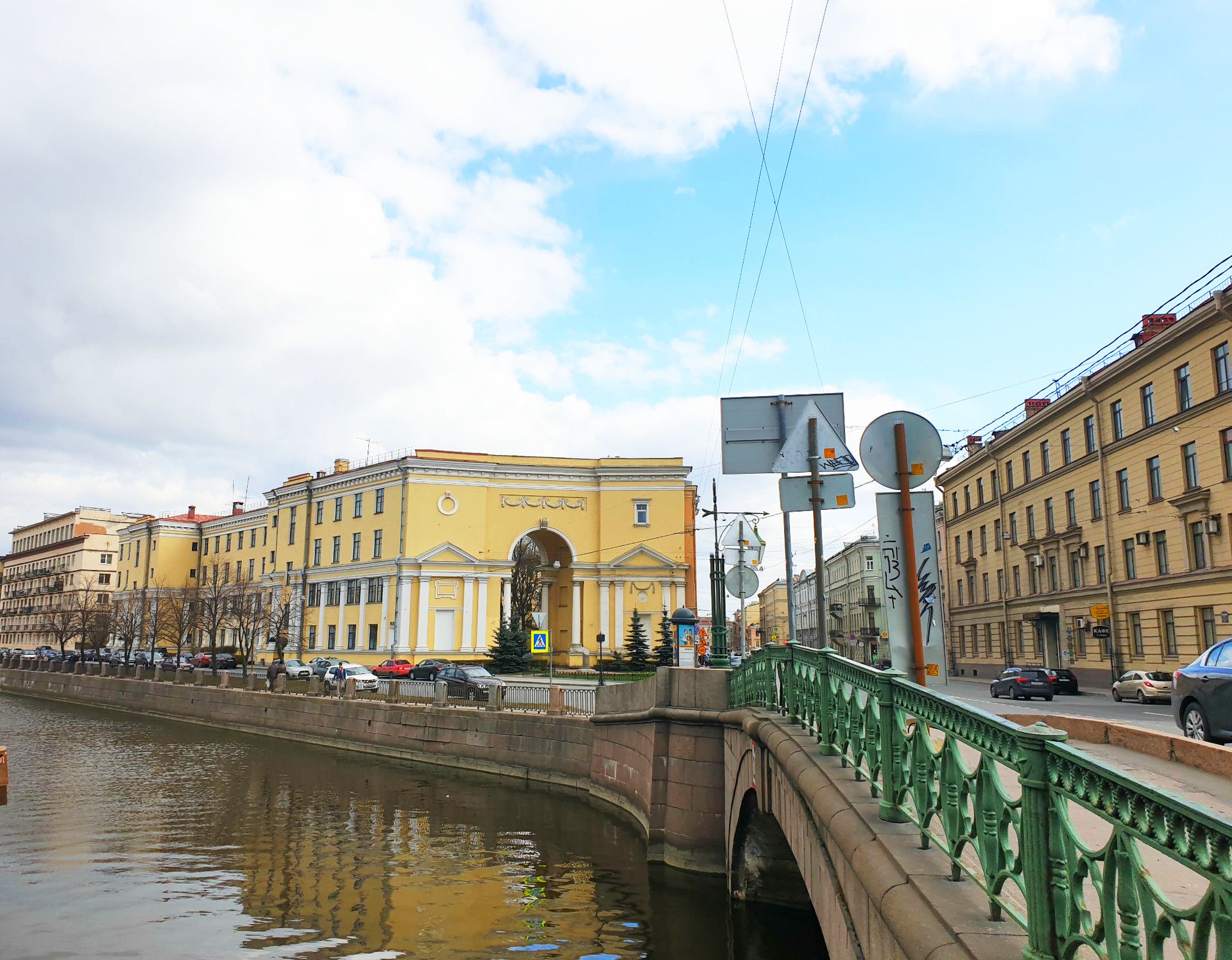 Дом по адресу Лермонтовский проспект, 10/53