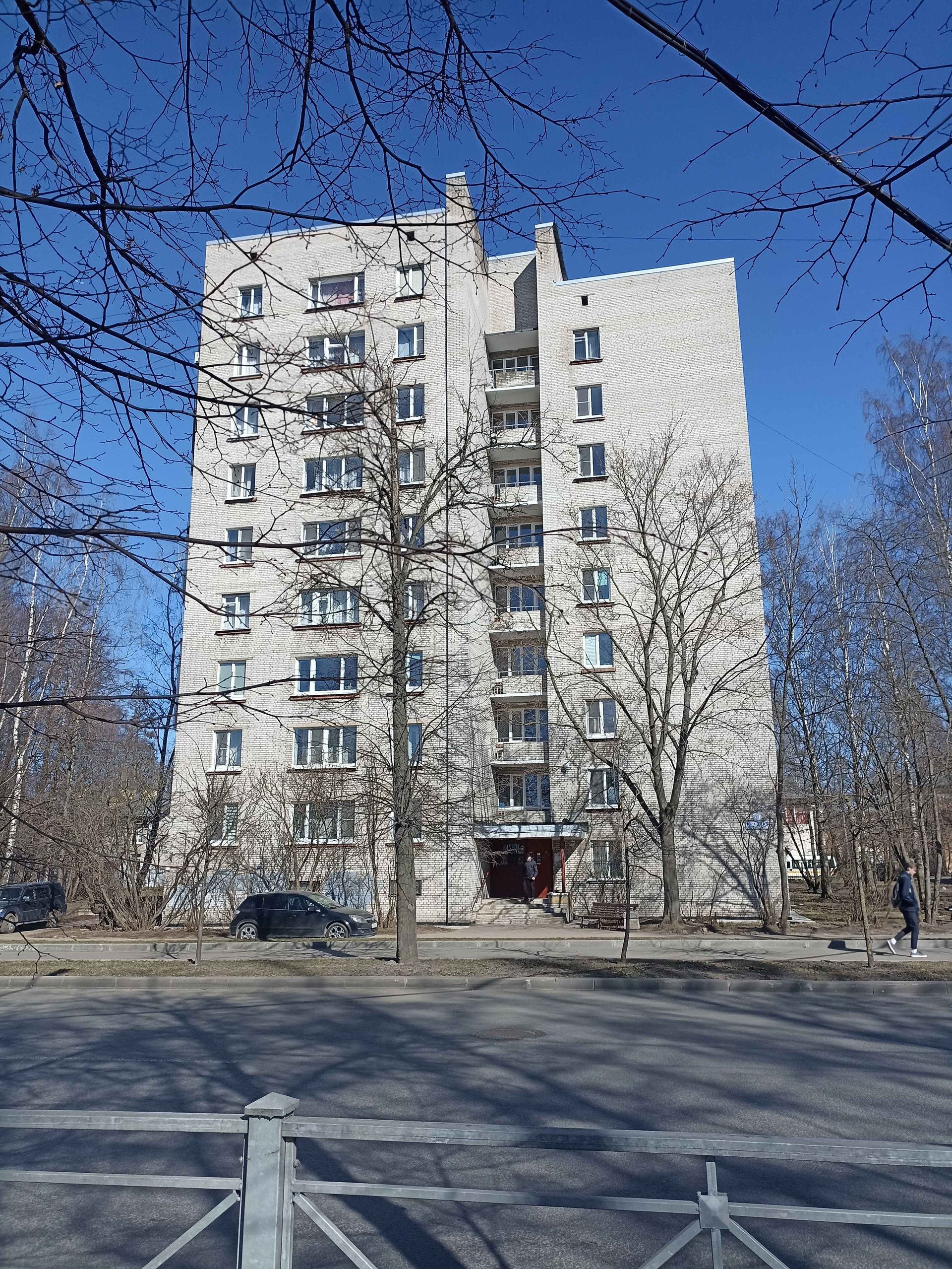 Продажа квартир по адресу Красная улица, 12