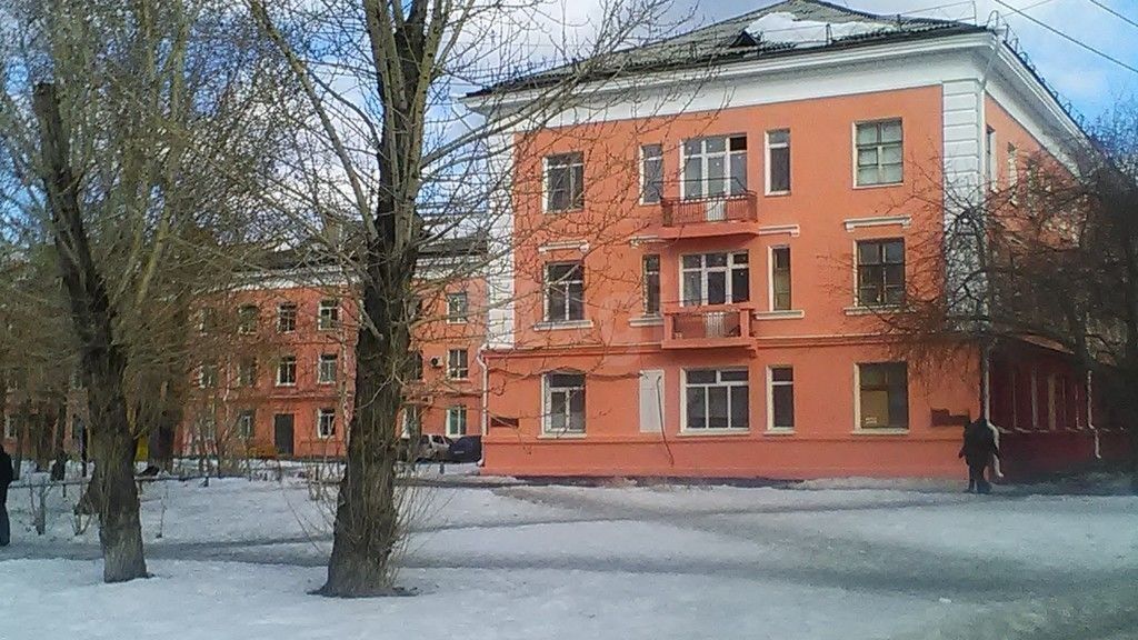 Площадь серова омск улица серова фото Купить комнату в 1-комн. квартире, 18 м² по адресу Омск, улица Серова, 20, 3 эта