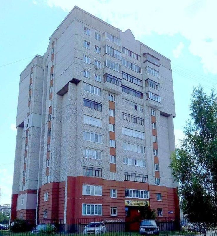 Малосемейки в заволжском районе ярославль. Заволжский район Ярославль улица Серго Орджоникидзе 3. Орджоникидзе 28/12 Ярославль. Орджоникидзе 5 Ярославль. Орджоникидзе 35 Ярославль Заволга.