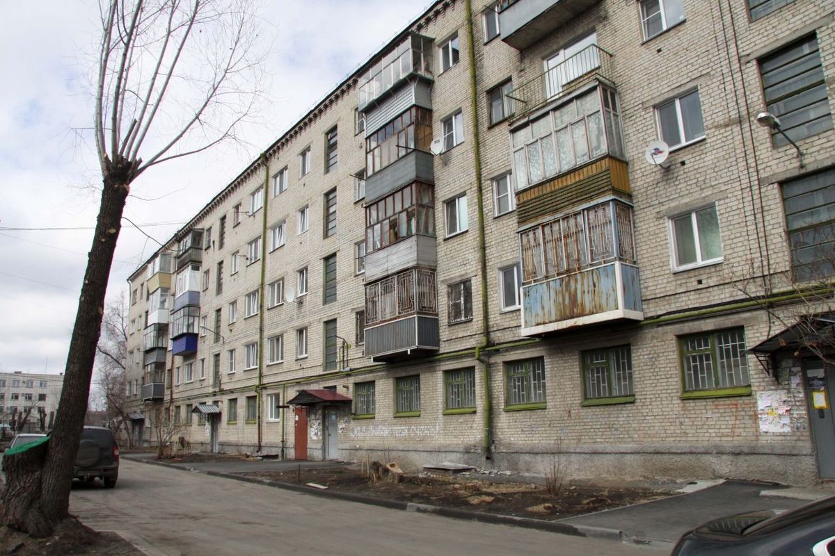 Купить 2-комнатную квартиру, 45 м² по адресу Курган, улица Кирова, 80, 4 этаж за