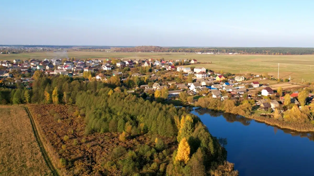 Россиянам рабочих профессий могут дать право получать земли для строительства домов бесплатно