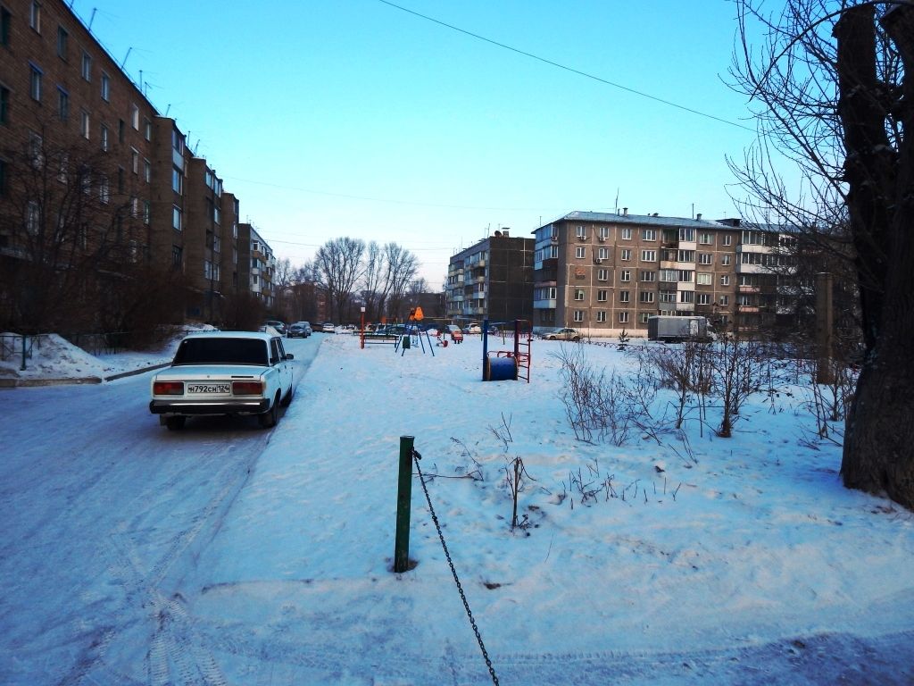 Терешковой 10б. Поселок Строитель. Ачинск поселок Солнечный. Поселок горный Ачинск. Строителей 12.