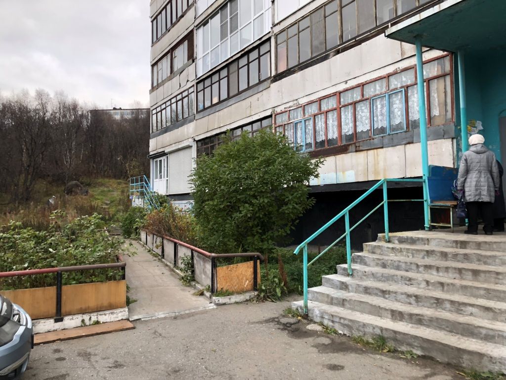 Домик моржей просп героев североморцев 2а фото Купить 1-комнатную квартиру, 34 м² по адресу Мурманск, проспект Героев-Северомор