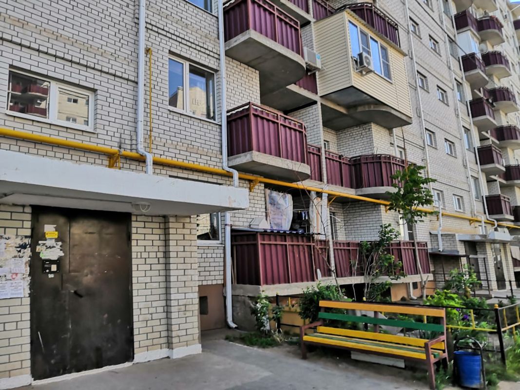 Купить 1-комнатную квартиру, 37.4 м² по адресу Астрахань, улица ...