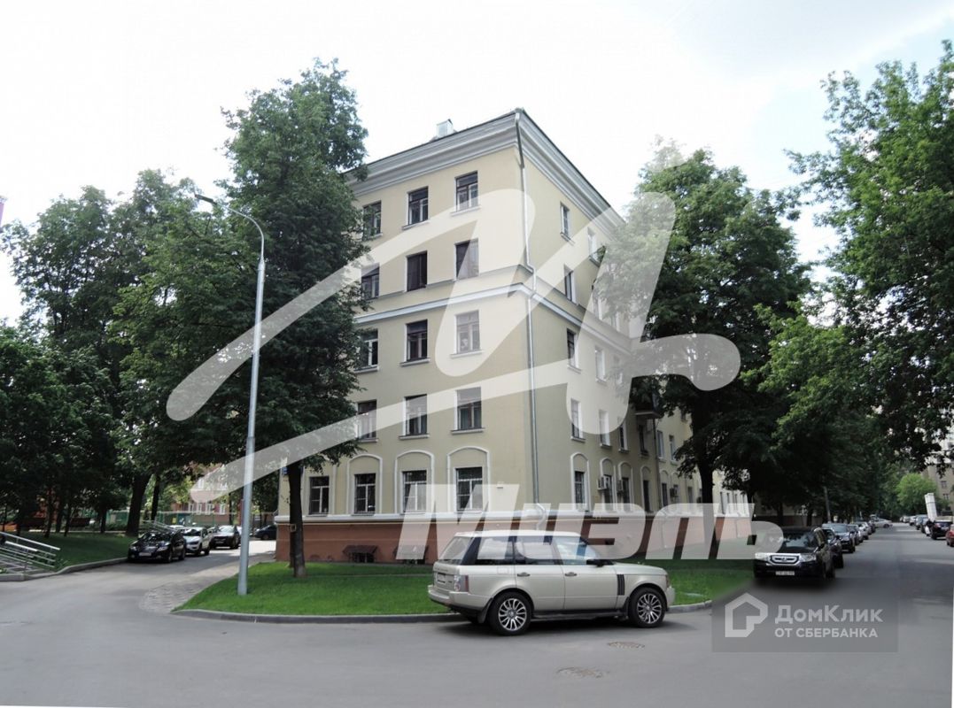 Купить комнату в 2-комн. квартире, 12 м² по адресу Москва, улица ...