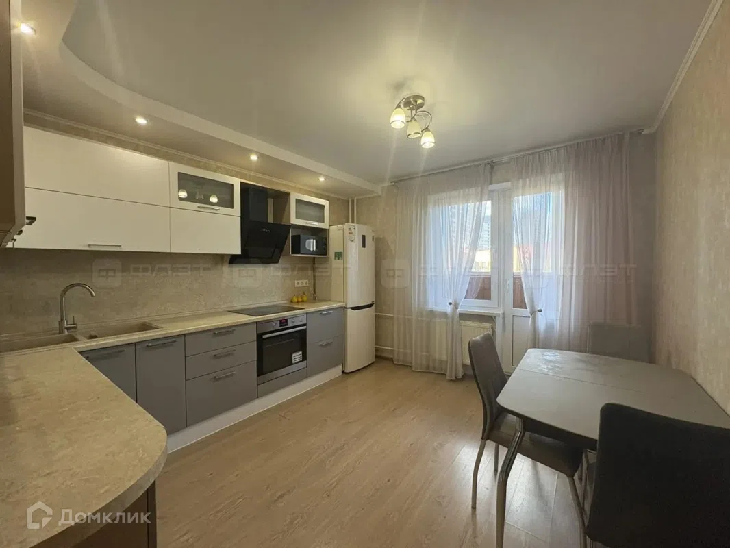 Купить 2-комнатную квартиру, 58 м² по адресу Казань, жилой комплекс ...