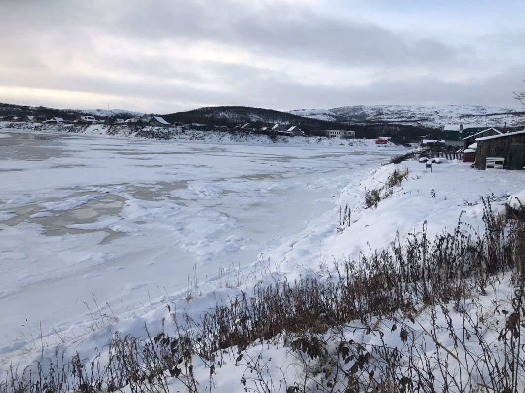 Село ура губа. Ура-губа Мурманская область. Поселок ура губа Мурманская область. Мурманская обл., Кольский р-н., с. ура-губа, ул. Рыбацкая, д. 42.