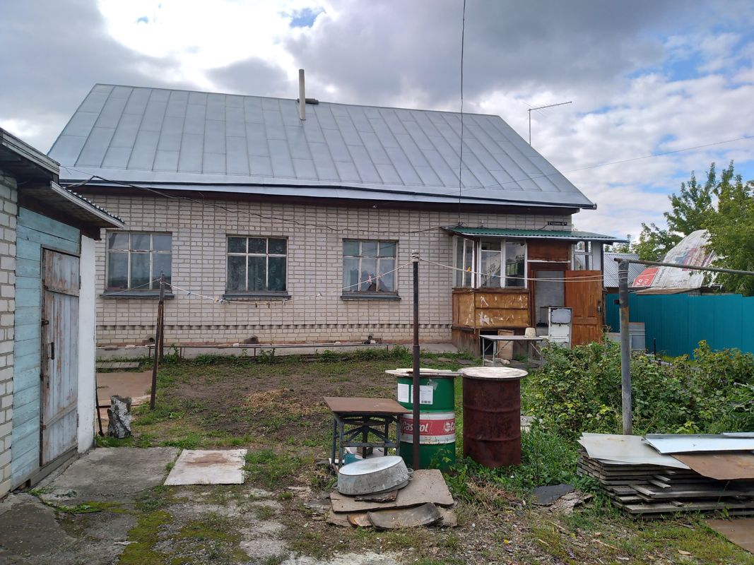 Села лебяжье алтайского края. Село Лебяжье Алтайский край. Село Лебяжье Алтайский край Барнаул. Село Лебяжье дом 121. Село Лебяжье Барнаул в прошлом.