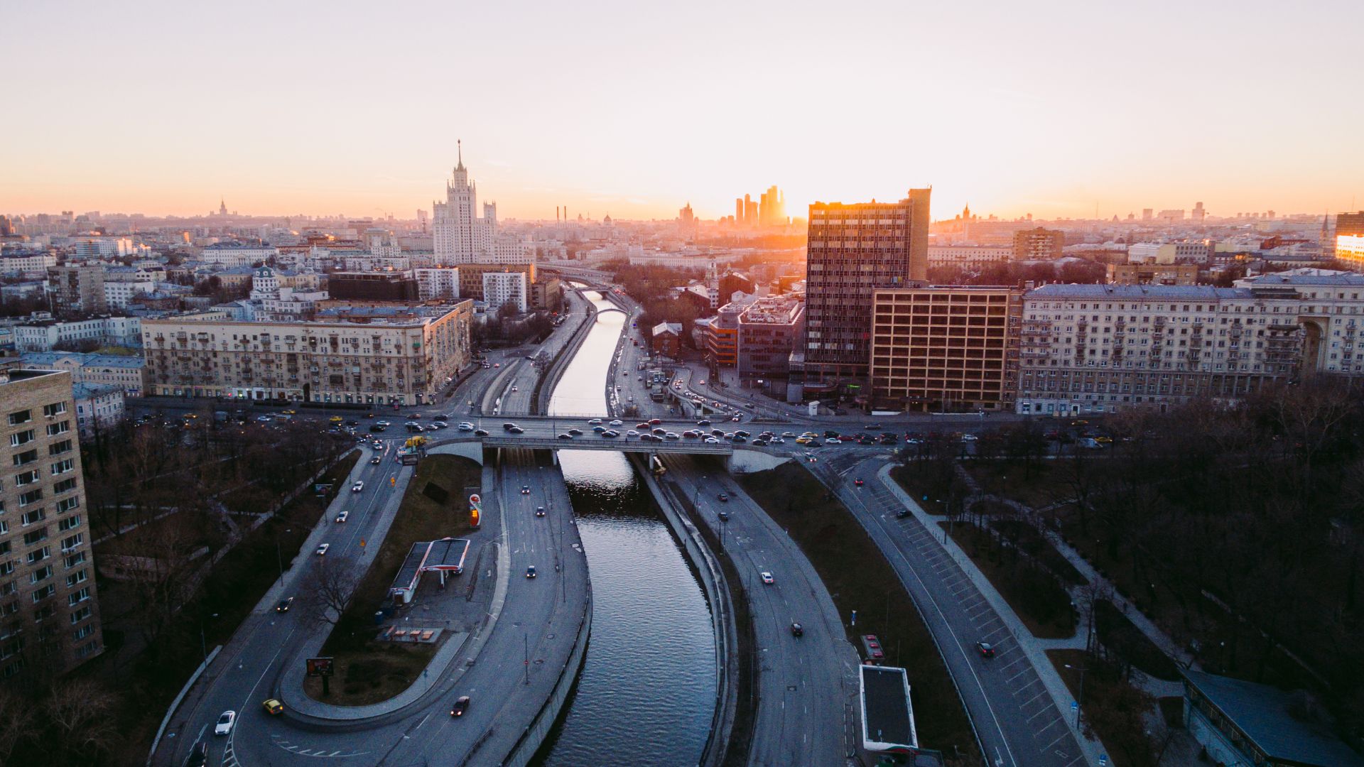 Москву, Санкт-Петербург и Казань назвали самыми комфортными для жизни  городами в России - Новости - Журнал Домклик