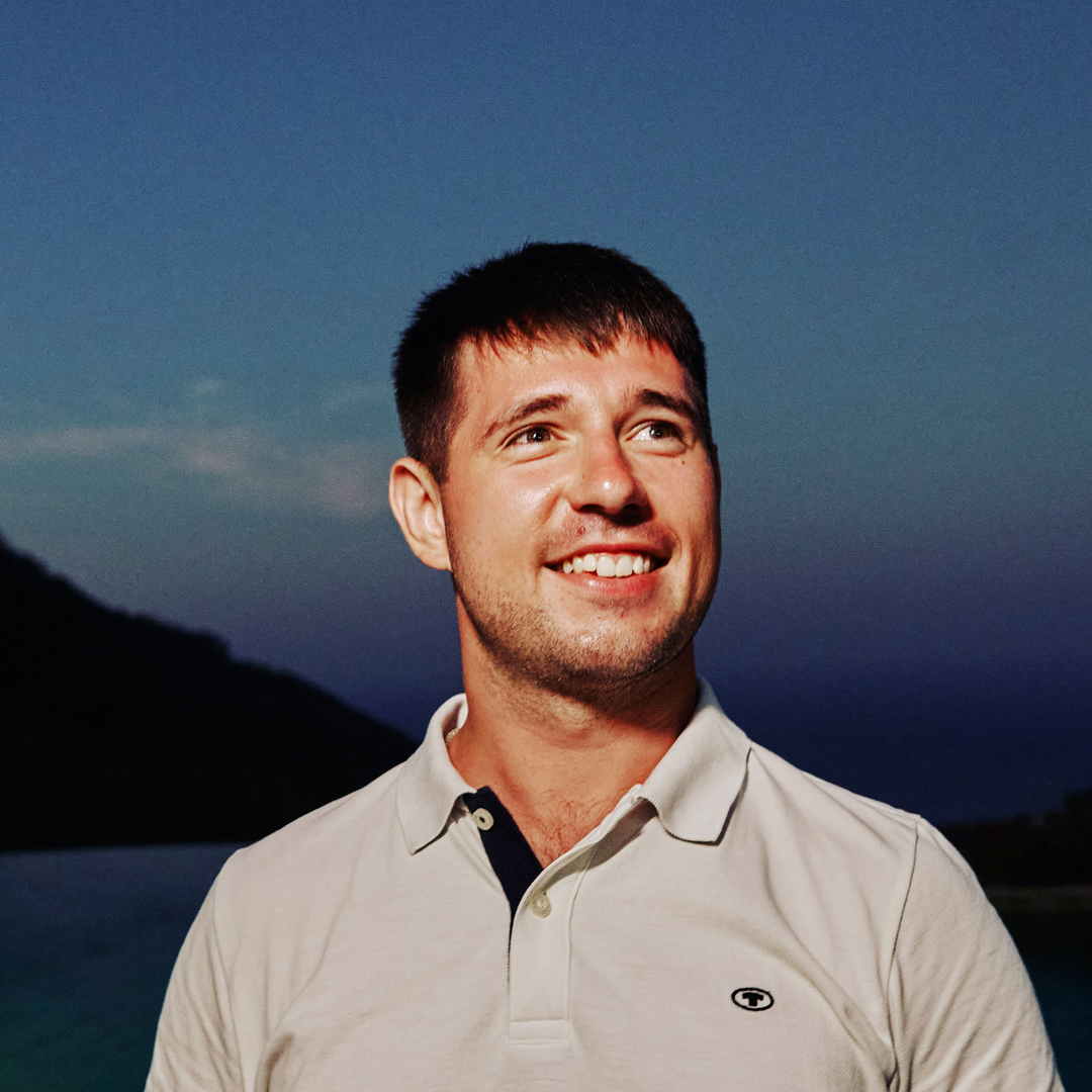 Александр Смирнов