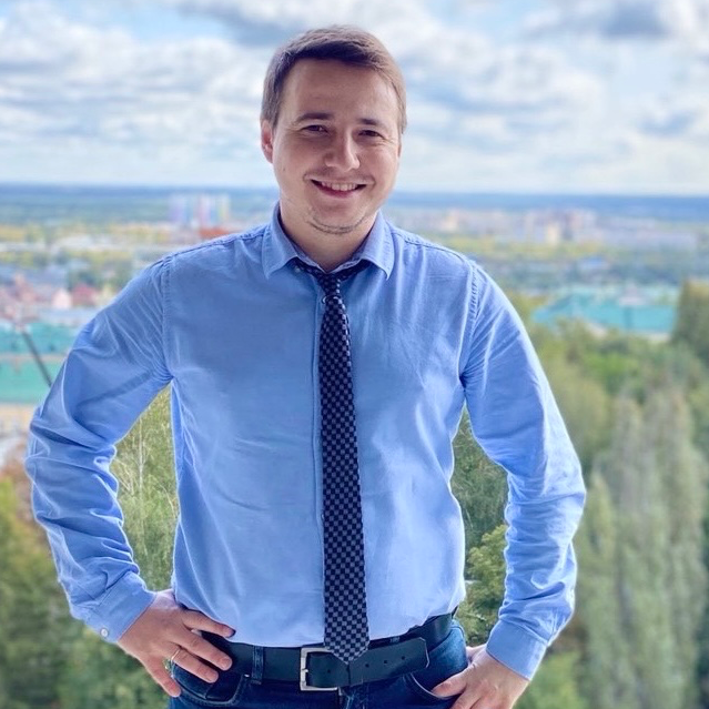Роман Куманяев
