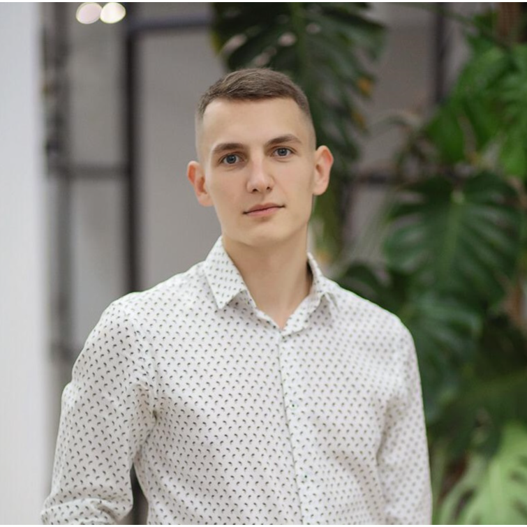 Константин Сизов