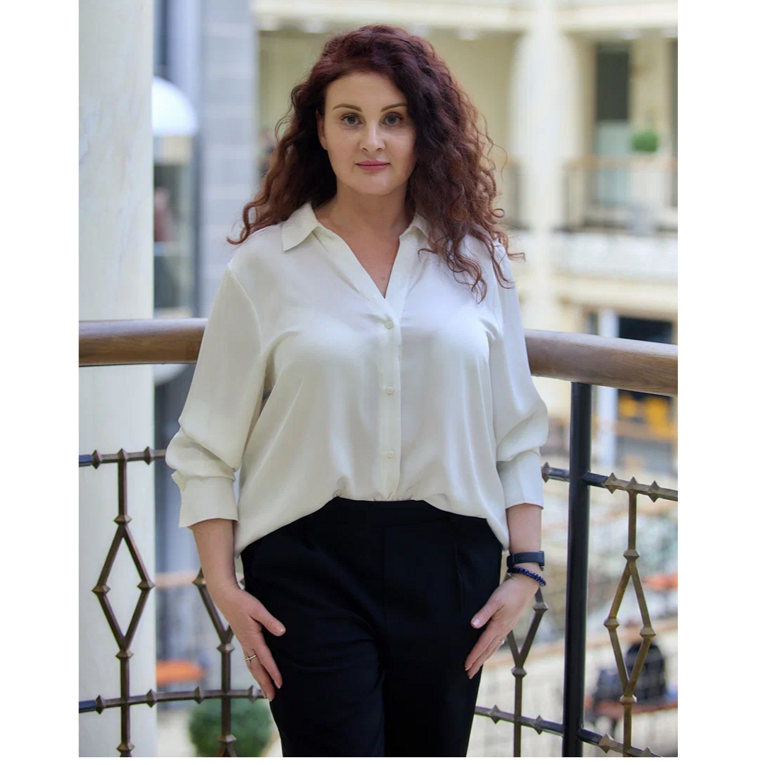 Елена Селиверстова