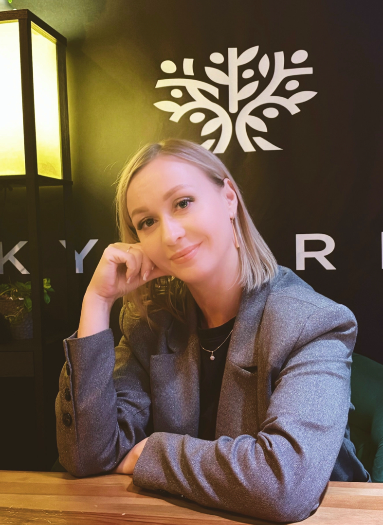 Анна Романова