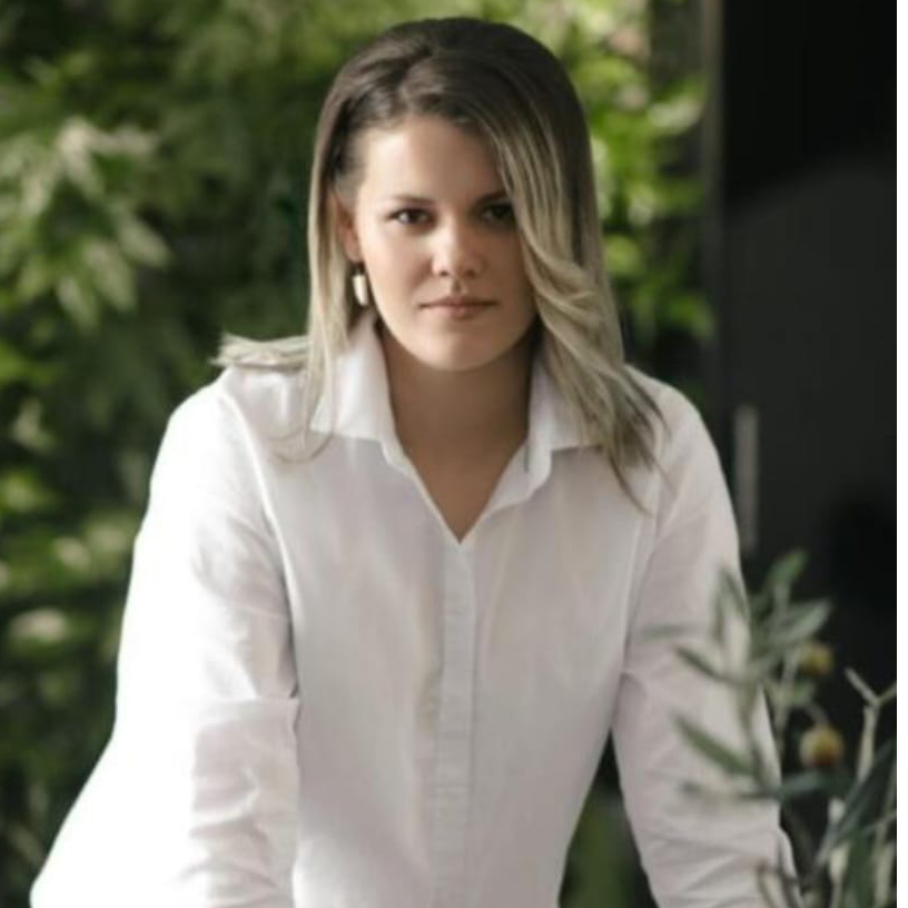 Елена Харламова