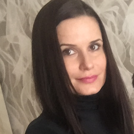 Анна Сафронова