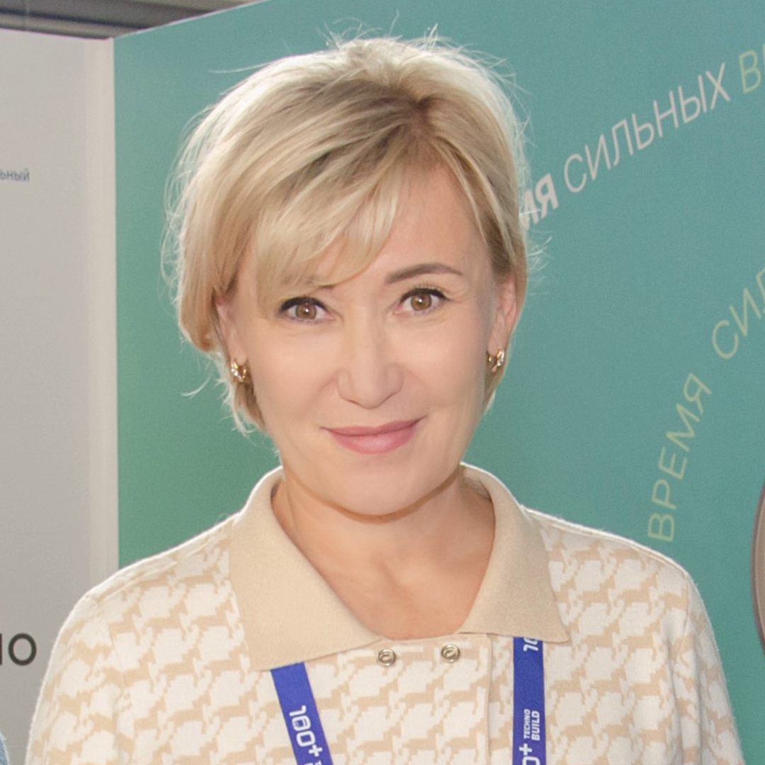 Елена Николаева