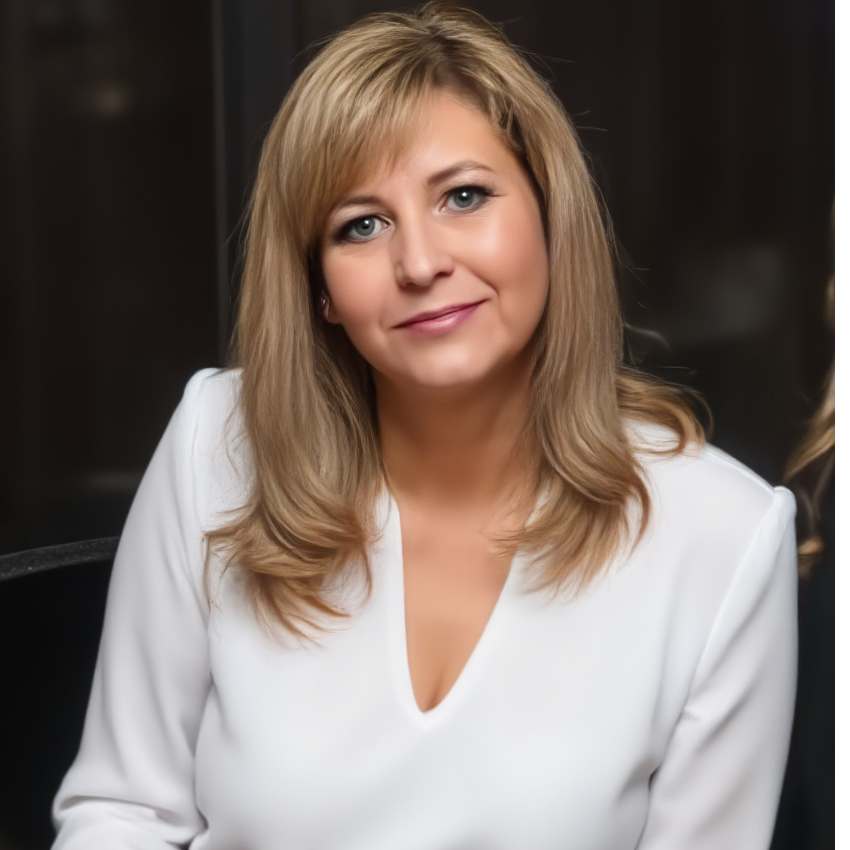 Елена Шикарева