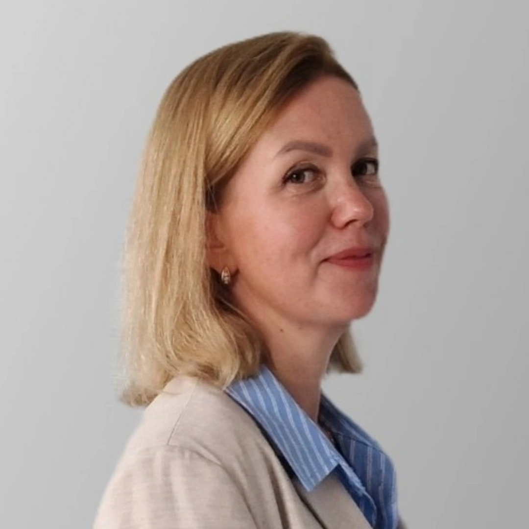 Елена Калинникова