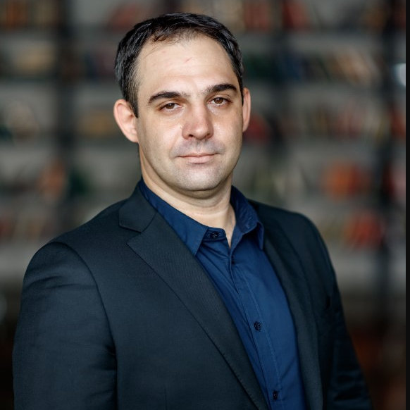 Артем Самарин