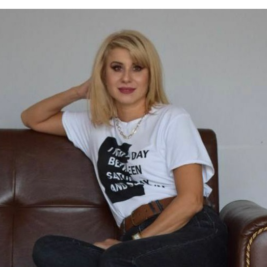 Оксана Макарова