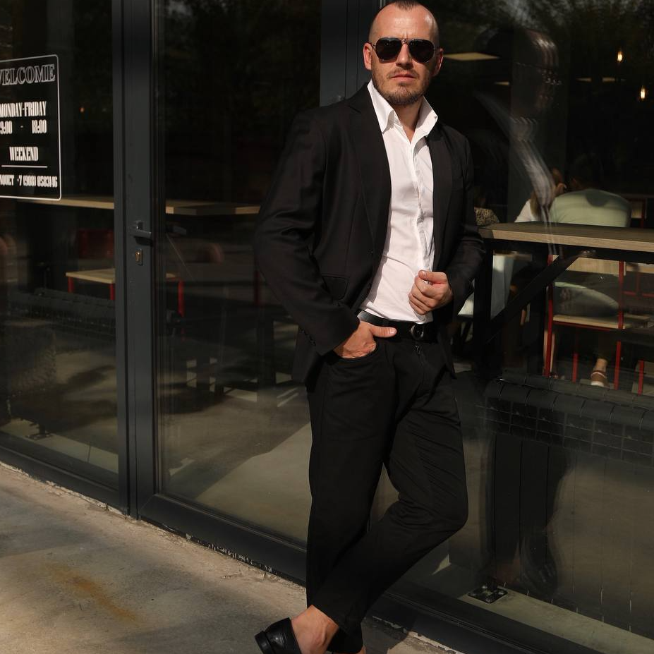 Игорь Новоселов