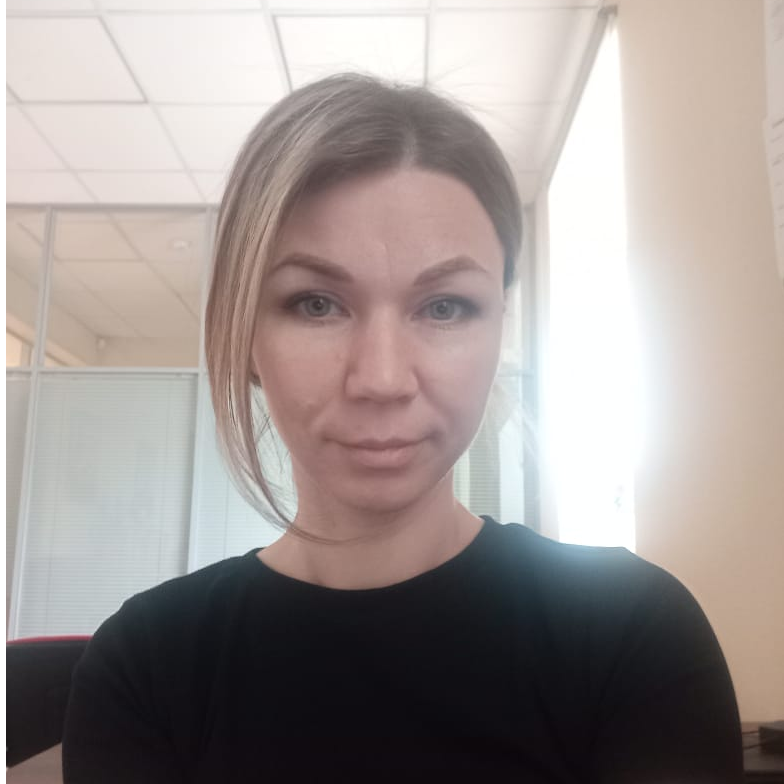 Нина Попова