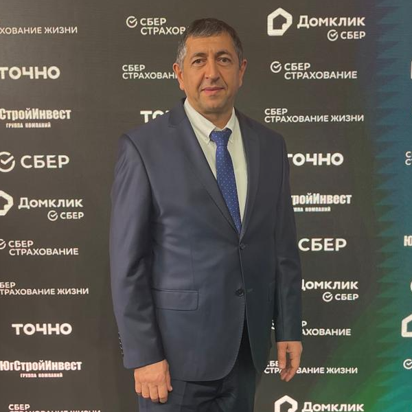 Артур Закарян