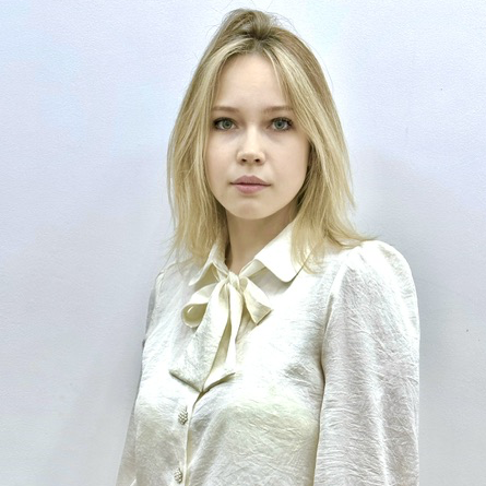 Оксана Комонова