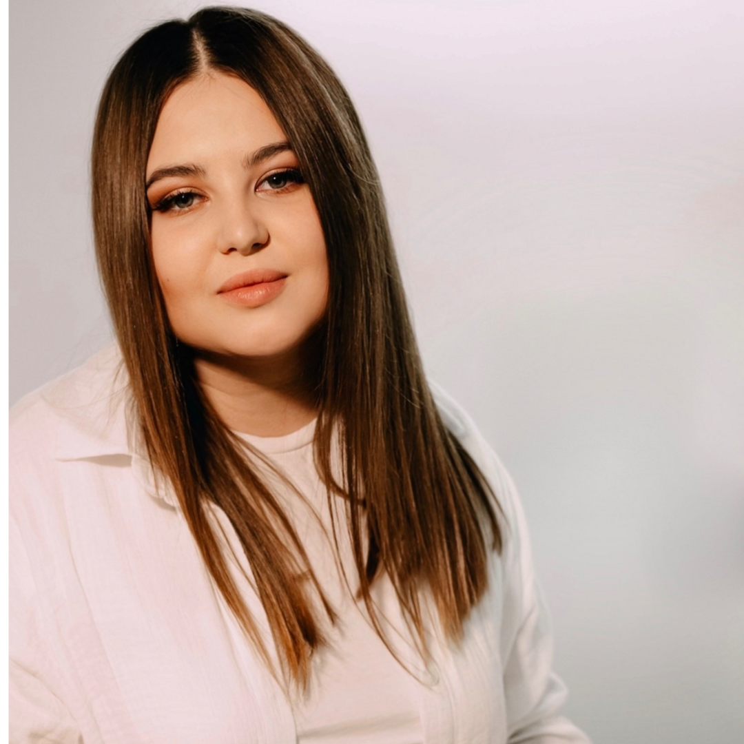 Евгения Серова